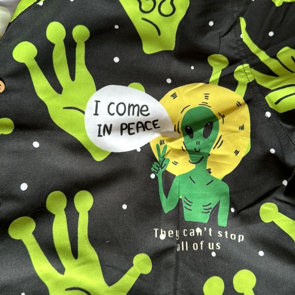 Alien button down shirt - Picture 3 of 3